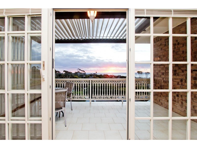 30 Davey Crescent, Seaview Downs SA 5049