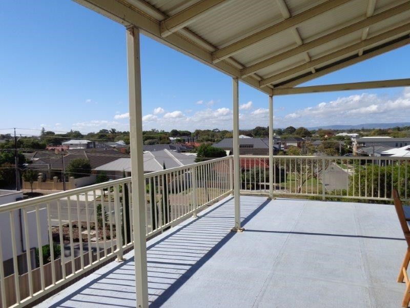 7/123 Military Road, Henley Beach South SA 5022