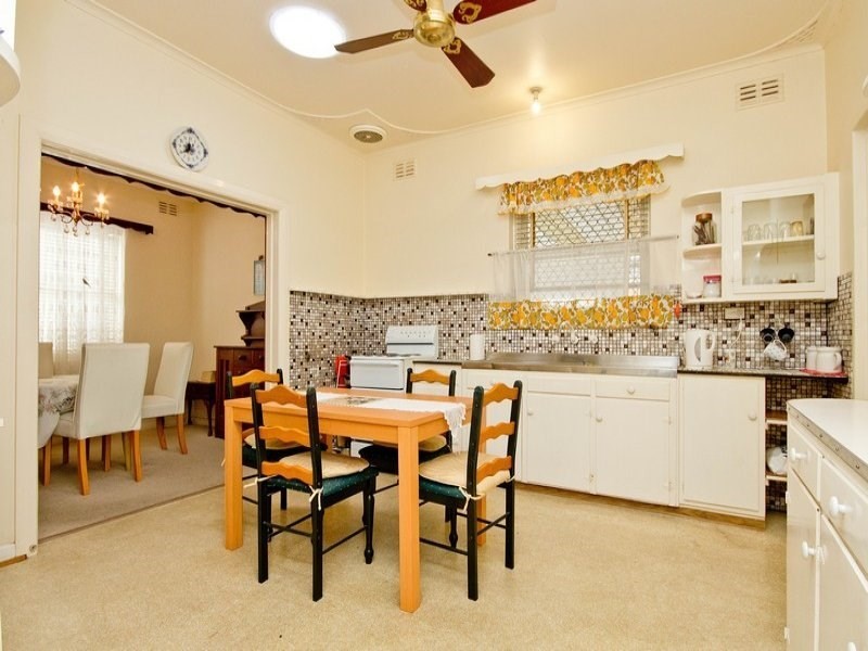 32 White Avenue, Lockleys SA 5032