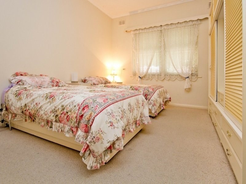 32 White Avenue, Lockleys SA 5032