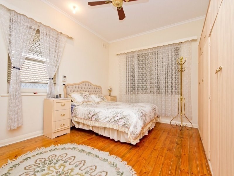 32 White Avenue, Lockleys SA 5032