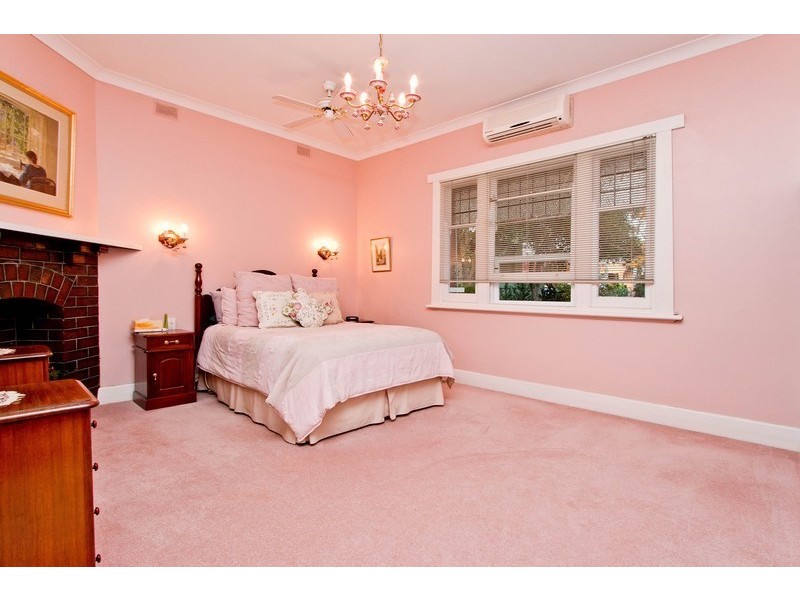 2 Deepdene Avenue, Westbourne Park SA 5041