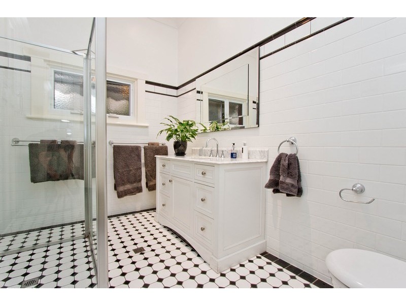 2 Deepdene Avenue, Westbourne Park SA 5041