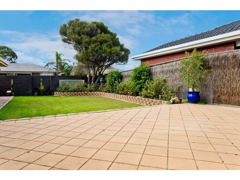 16 Trinidad Court, West Lakes SA 5021