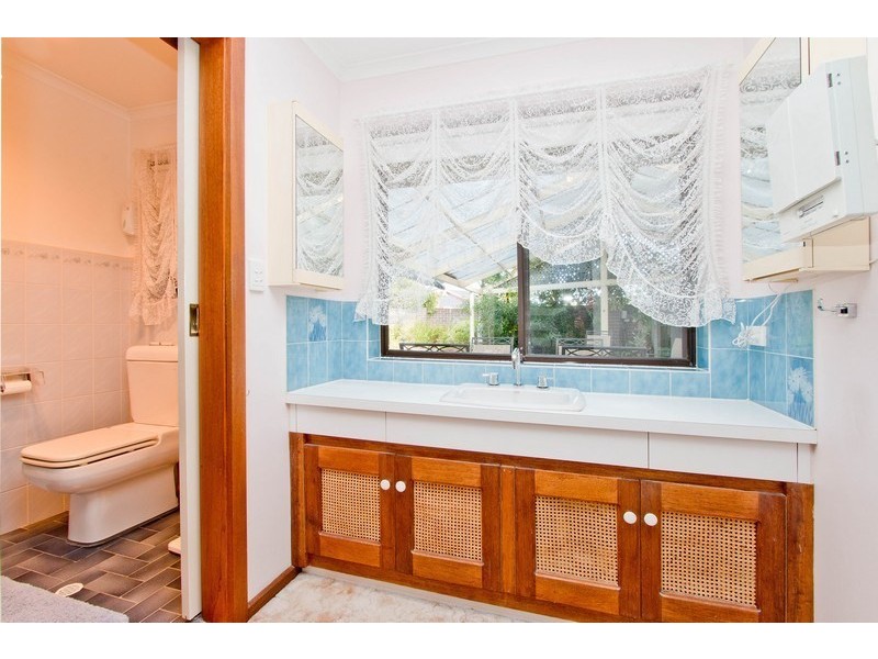 16 Trinidad Court, West Lakes SA 5021