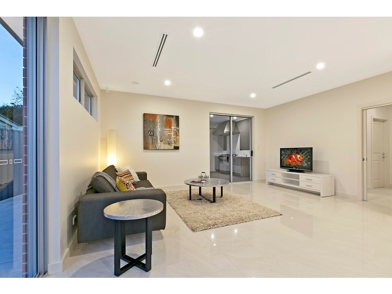 18 Crispian Street, Fulham SA 5024