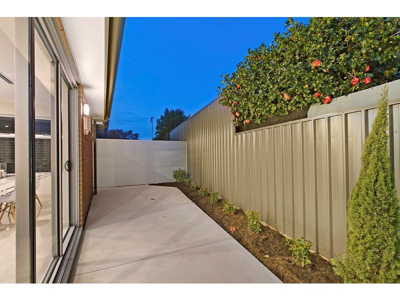 18 Crispian Street, Fulham SA 5024