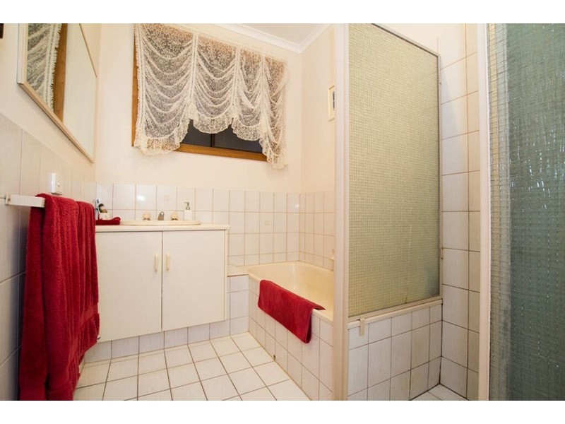 31 Tasman Avenue, Flinders Park SA 5025