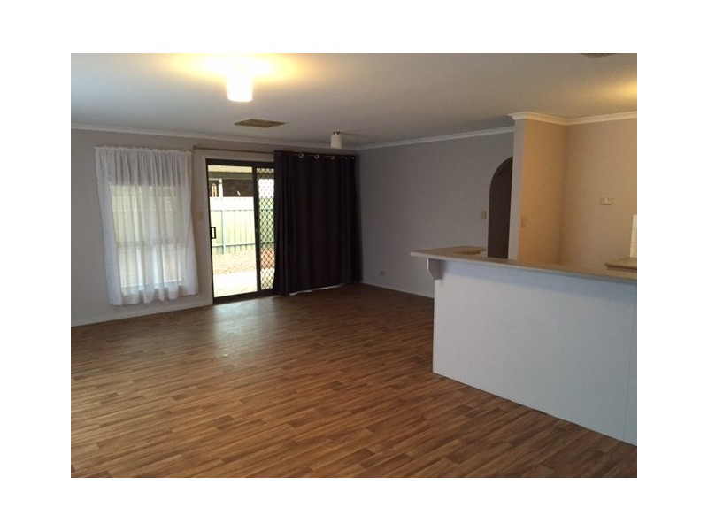 2 Sharrad Court, Andrews Farm SA 5114