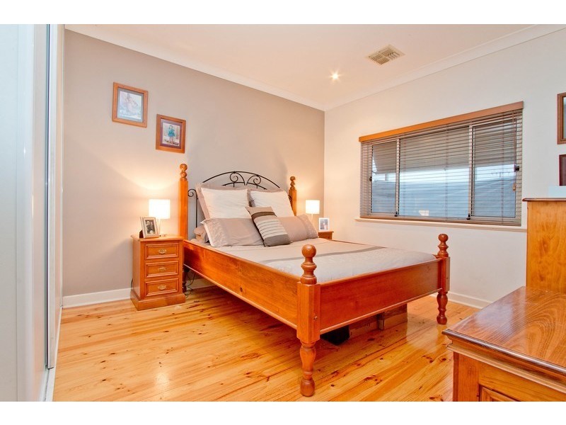 20 Johnstone Road, Oaklands Park SA 5046