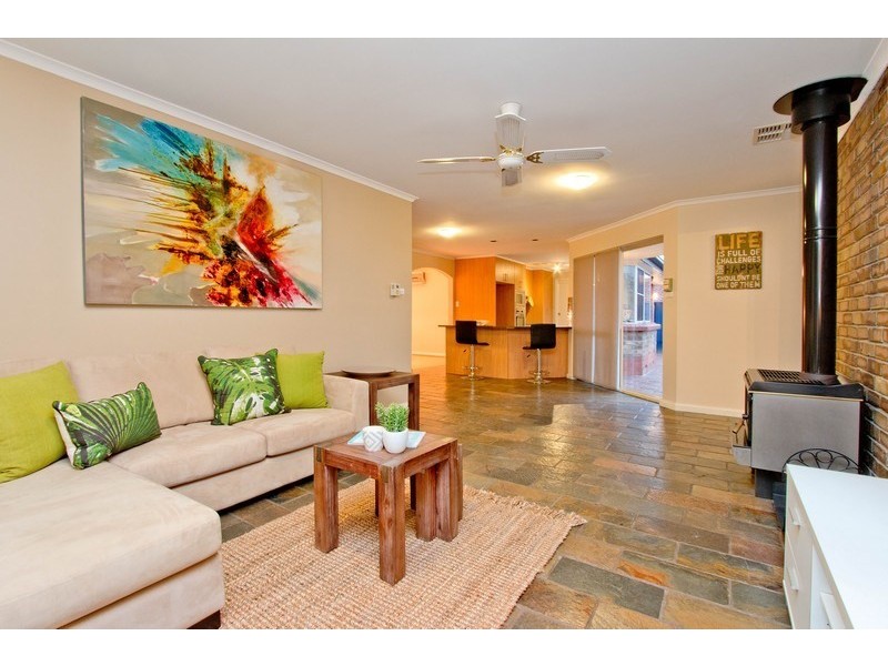 33 Ophir Crescent, Seacliff Park SA 5049