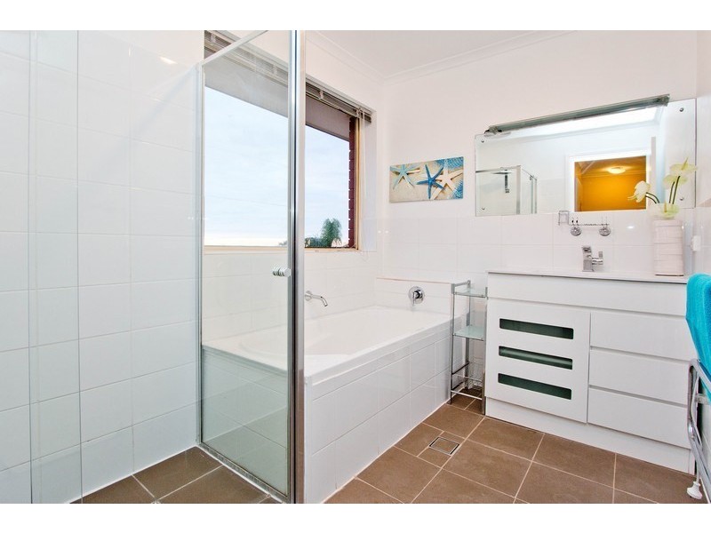 33 Ophir Crescent, Seacliff Park SA 5049