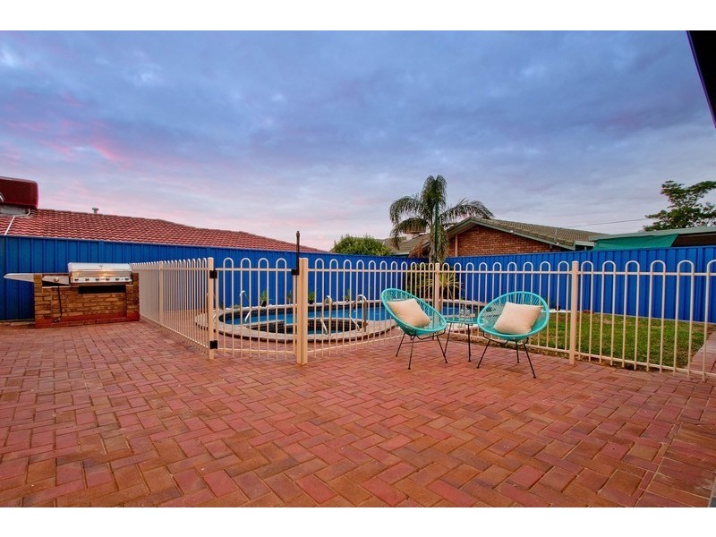 33 Ophir Crescent, Seacliff Park SA 5049