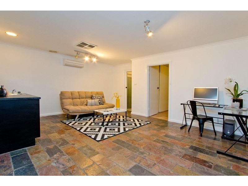 33 Ophir Crescent, Seacliff Park SA 5049