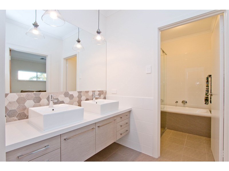 15A Milton Avenue, Fulham Gardens SA 5024