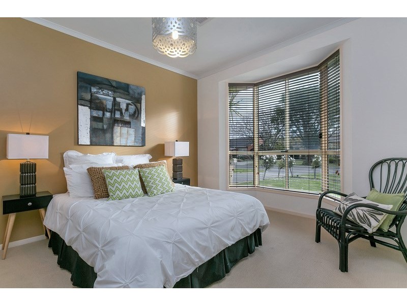 8 Aylwin Street, Henley Beach South SA 5022