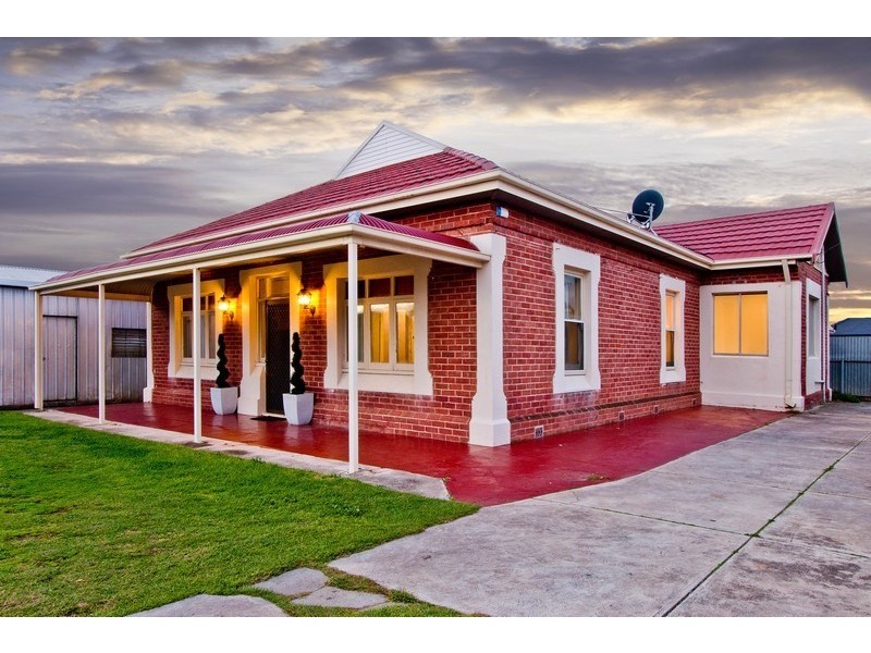 17 Thain Avenue, Findon SA 5023