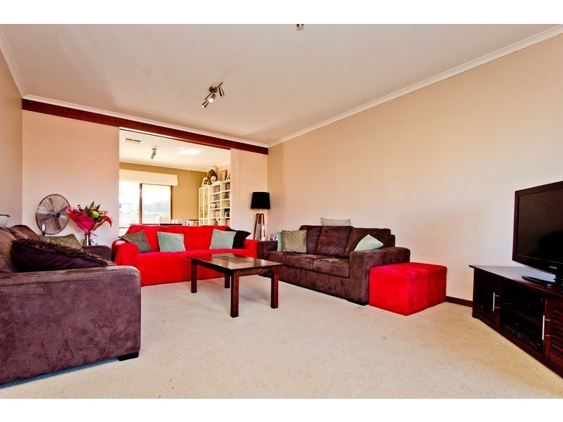 2 Tobago Court, West Lakes SA 5021
