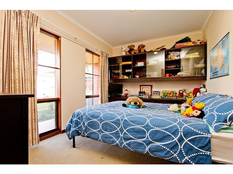 2 Tobago Court, West Lakes SA 5021