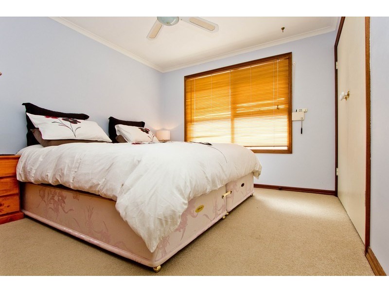 2 Tobago Court, West Lakes SA 5021