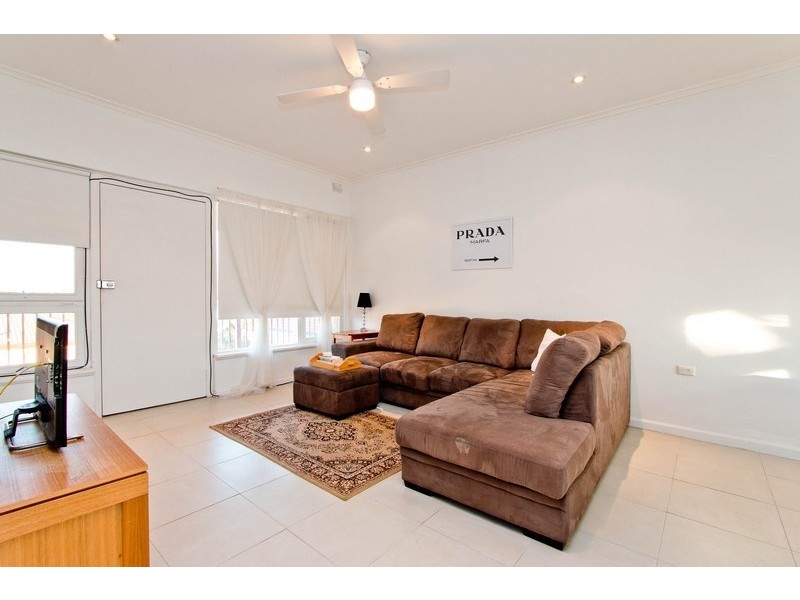 Unit 4/19 Renwick Street, West Beach SA 5024
