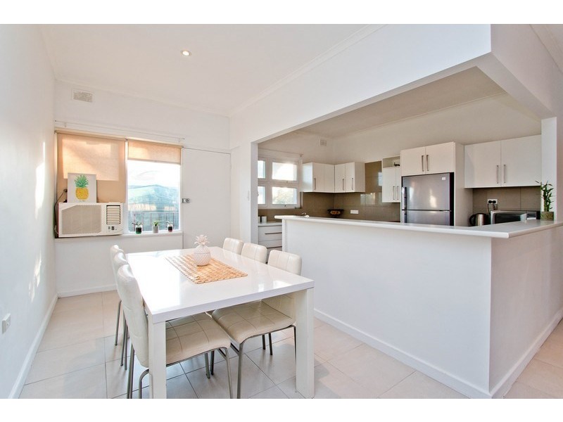 Unit 4/19 Renwick Street, West Beach SA 5024