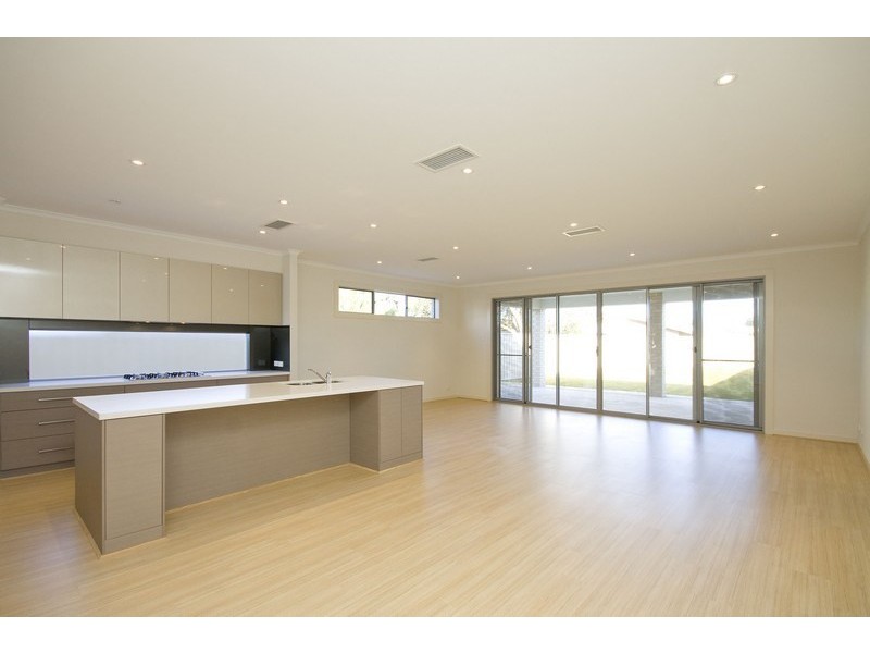 9 Siesta Avenue, West Beach SA 5024