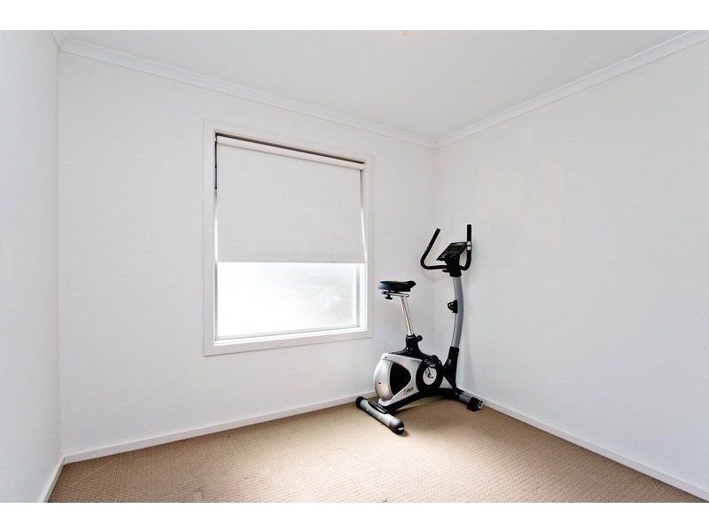 33 Myrtle Grove, Clovelly Park SA 5042