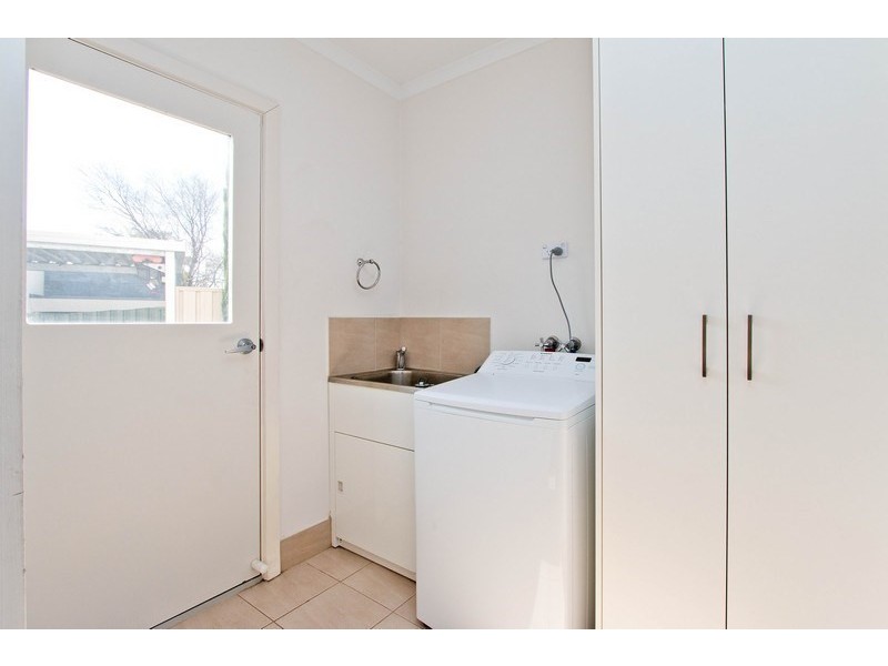 33 Myrtle Grove, Clovelly Park SA 5042