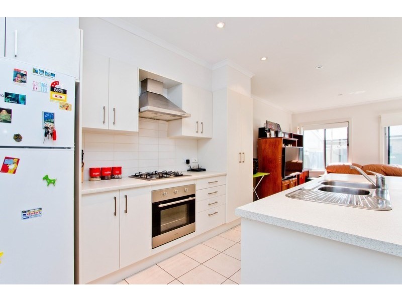 33 Myrtle Grove, Clovelly Park SA 5042