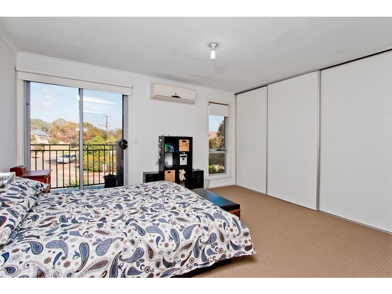 33 Myrtle Grove, Clovelly Park SA 5042