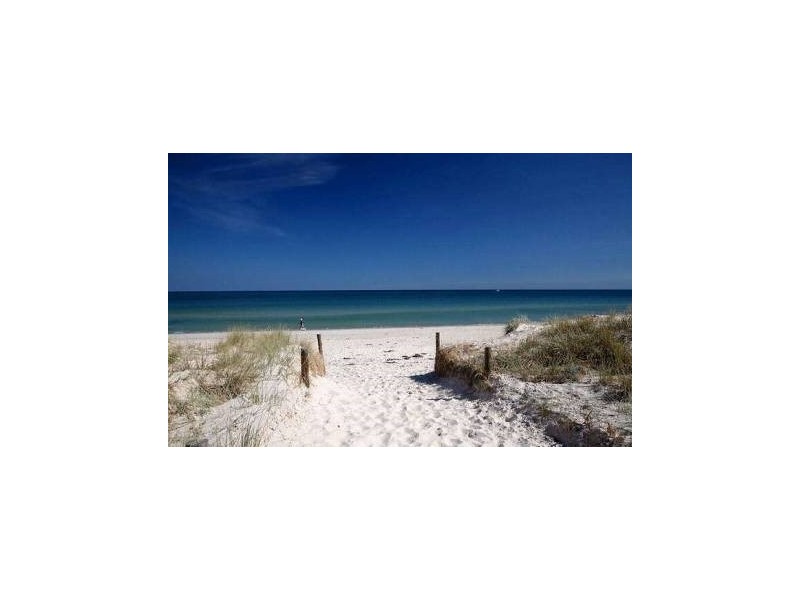 4/15 Byron Street, Glenelg SA 5045