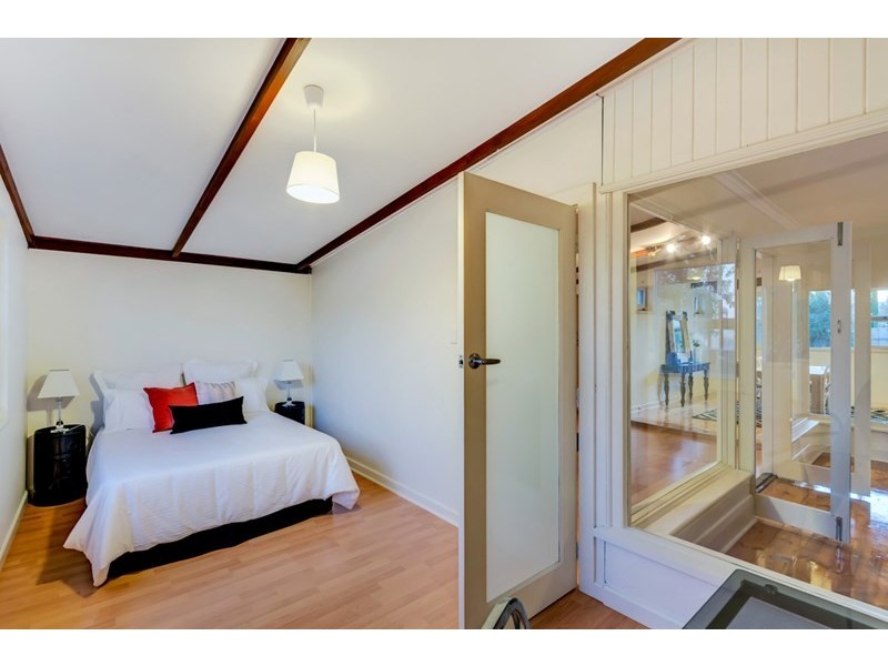 21 Hazel Terrace, Henley Beach South SA 5022