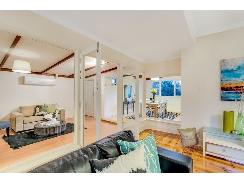 21 Hazel Terrace, Henley Beach South SA 5022