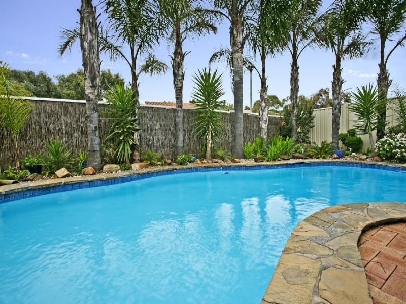 9 Mooloola Way, West Lakes Shore SA 5020