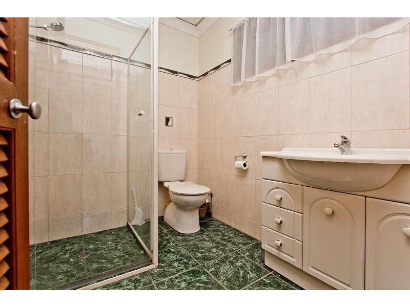 2 Pine Lodge Crescent, Grange SA 5022