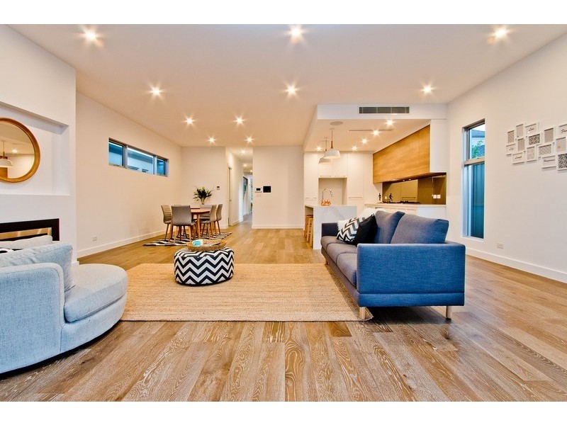 2B Lawrie Street, Henley Beach SA 5022