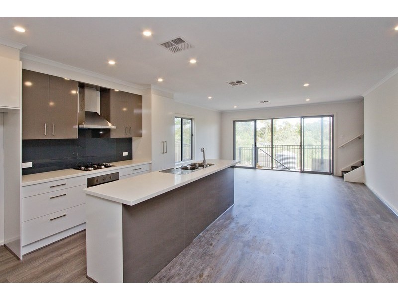 8C and 8D Flagstaff Road, Darlington SA 5047