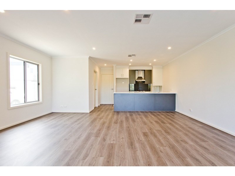 8C and 8D Flagstaff Road, Darlington SA 5047