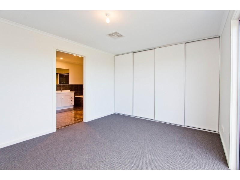 8C and 8D Flagstaff Road, Darlington SA 5047