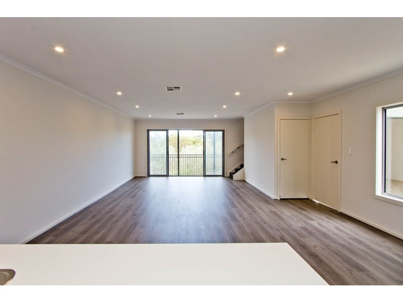 8C and 8D Flagstaff Road, Darlington SA 5047