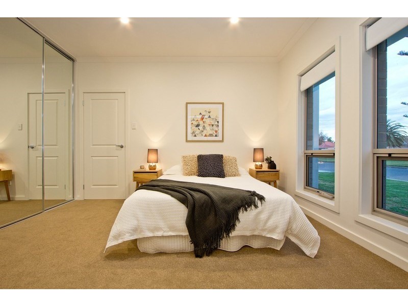 54 HMAS Australia Road, Henley Beach South SA 5022