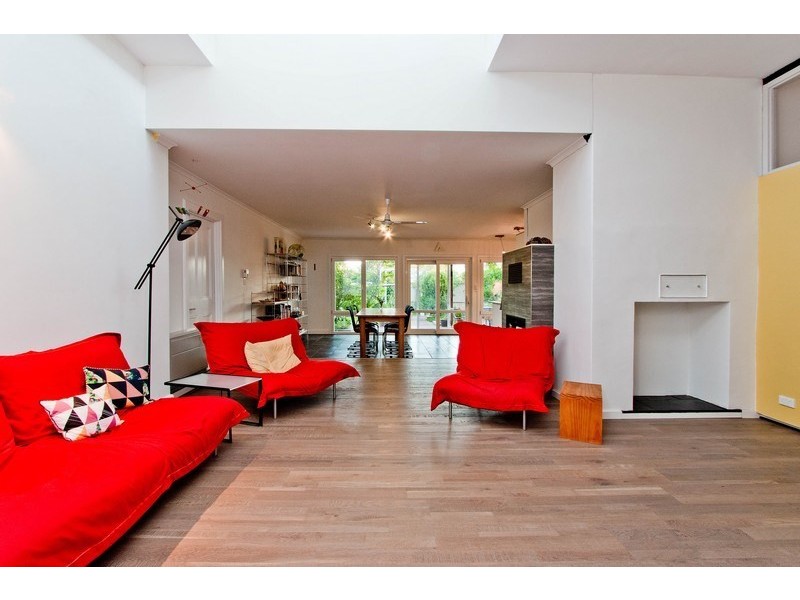 9 Main Street, Henley Beach SA 5022