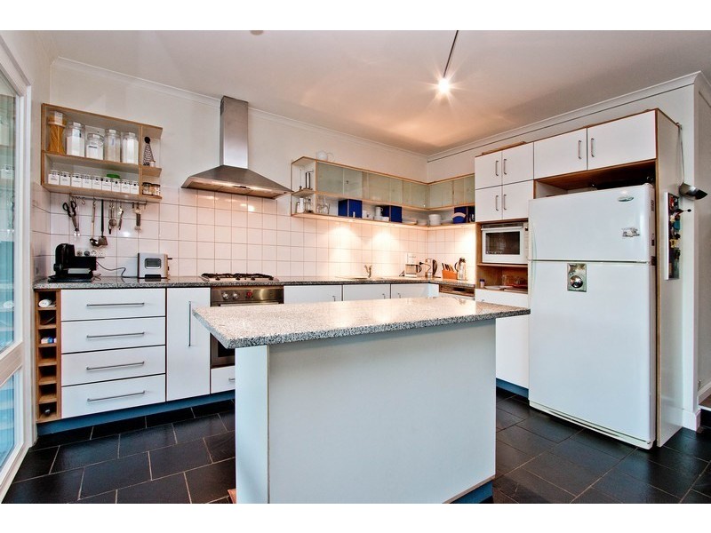 9 Main Street, Henley Beach SA 5022