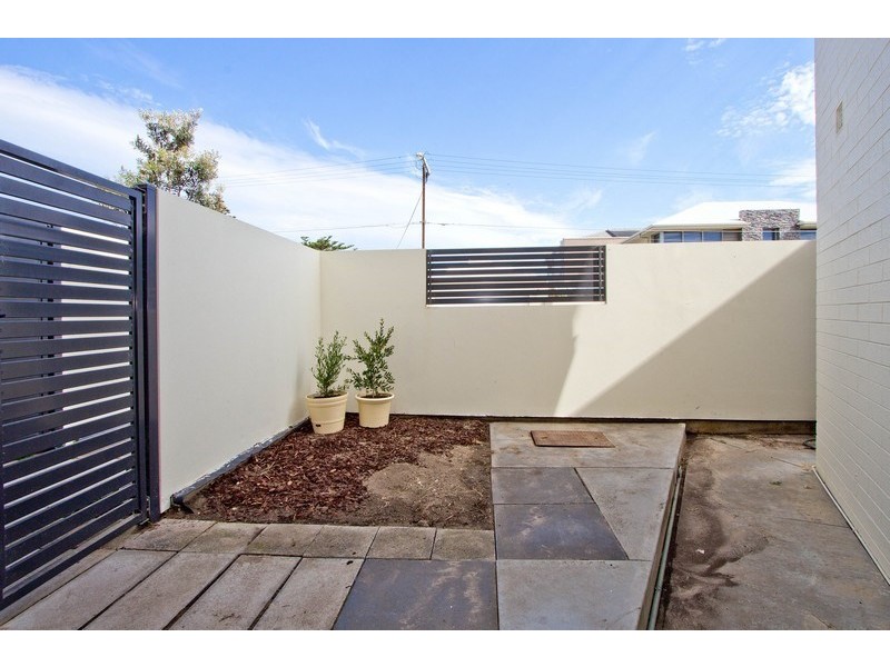 2/66 Seaview Road, West Beach SA 5024