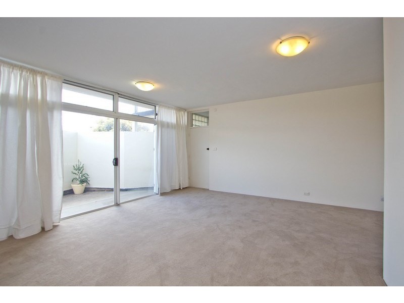 2/66 Seaview Road, West Beach SA 5024