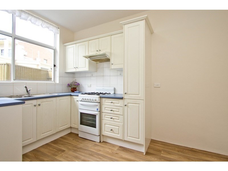 2/66 Seaview Road, West Beach SA 5024