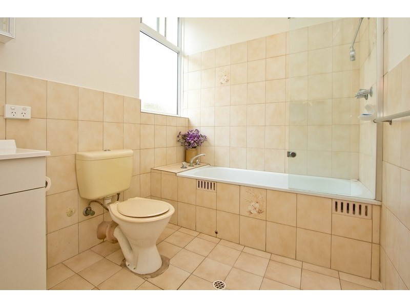 2/66 Seaview Road, West Beach SA 5024