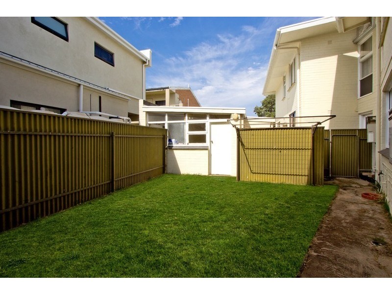 2/66 Seaview Road, West Beach SA 5024