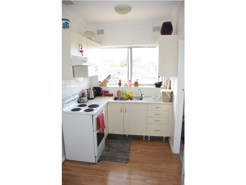 16/8 Montrose Avenue, Seaton SA 5023